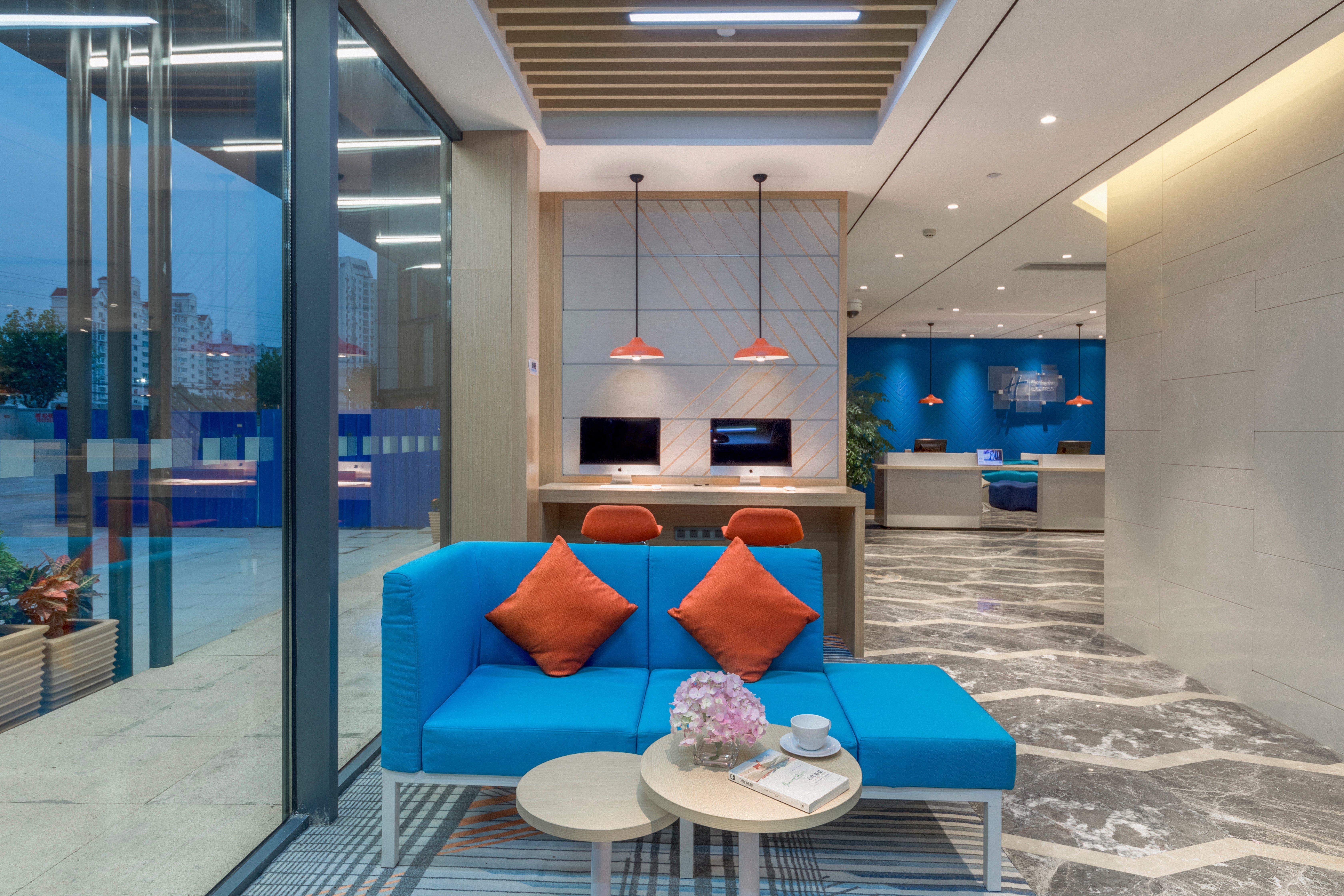 Holiday Inn Express Shanghai Jiading Center By Ihg Exterior photo